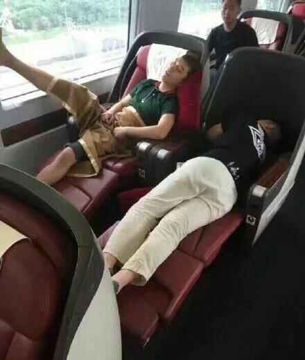 孩子总喜欢脱袜子怎么办