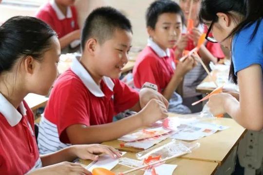 大学生创新创业暨暑期社会实践项目––"领航人"航空航天知识科普团队