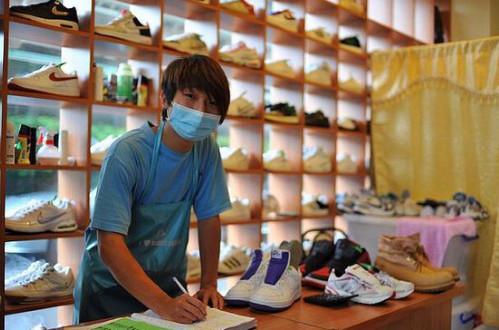 大学生创业开洗鞋店加盟店哪家好?