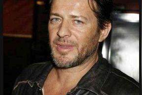 科斯塔斯·曼迪勒