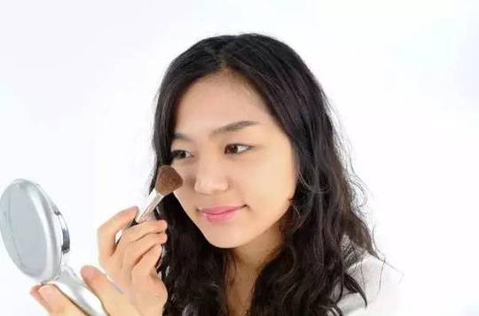 献给所有正在不断努力,顾家,创业,承受着所有压力的好女人们!