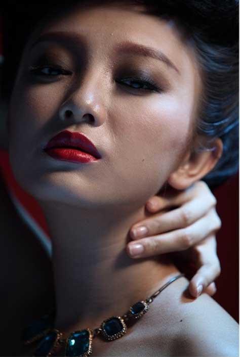 ps美女人像磨皮教程:给漂亮美女磨皮出水嫩光滑有肌理的皮肤
