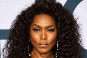 安吉拉·贝塞特