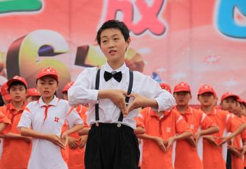 曙光双语足球比赛的长尾关键词有什么