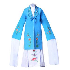 戏台上的汉服