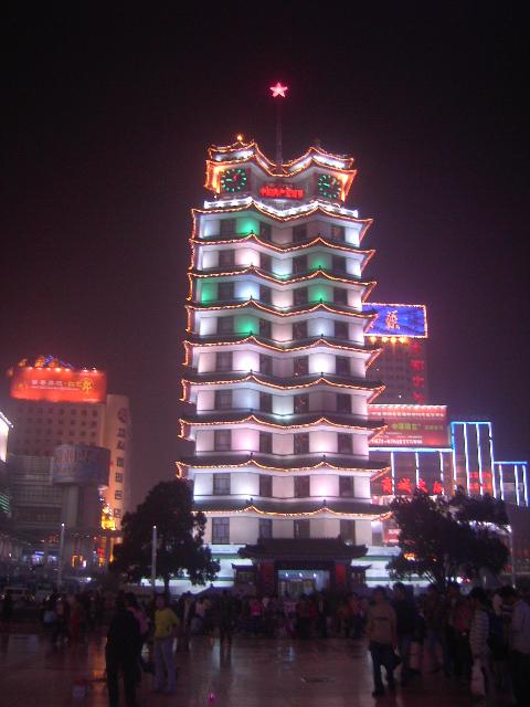 二七塔的夜景
