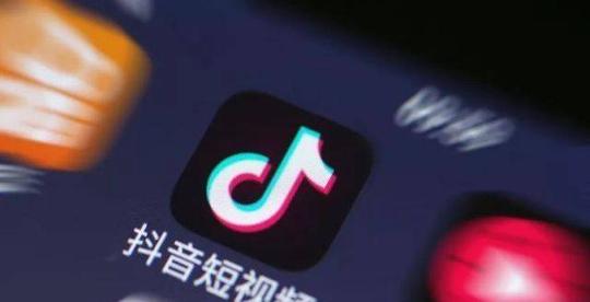产品挖掘机|抖音上线音乐播放器;快手推出修图app“原片”