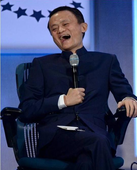 阿里股价大涨马云差3亿美元超李嘉诚成华人首富感谢中国妇女
