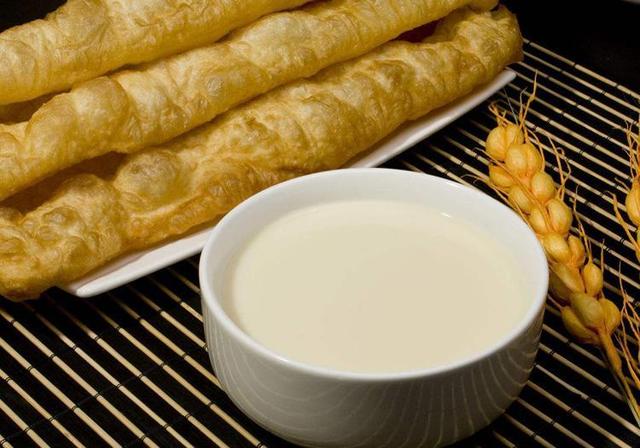 婴儿可以喝豆浆吗 十个月