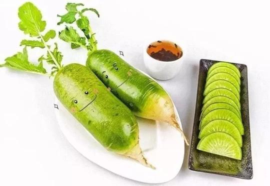 业务们经过多番调研试菜最终为美食尚找到了好食材尹湾萝卜的原产地