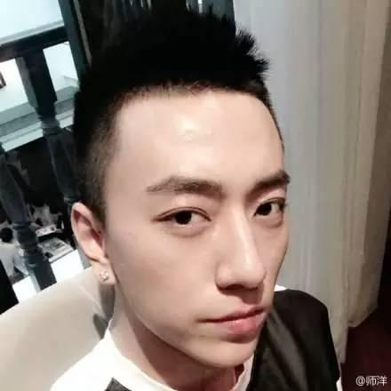 开直播勾引猥琐男,当年选秀人气王如今沦落成发福个体