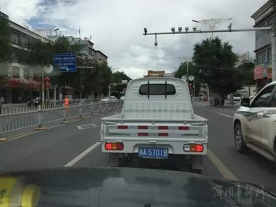 拉萨轻型货车印象:做生意全靠它