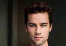 安德鲁斯&middot;李斯