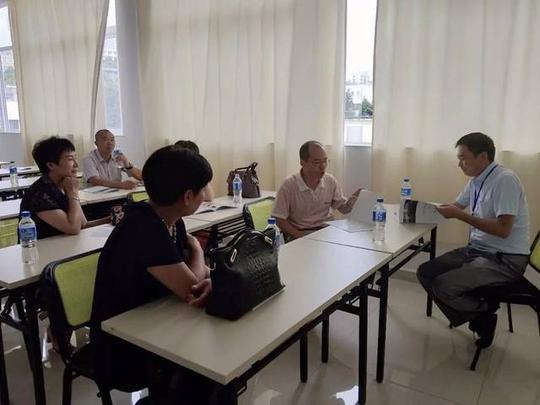 市人大常委会第三调研组领导莅临玉溪市大学生创业园调研指导工作