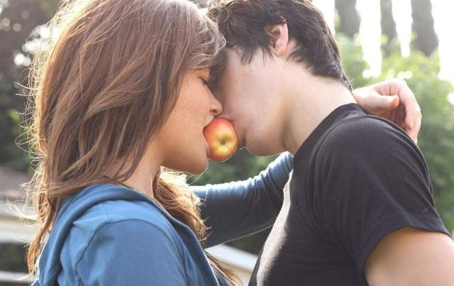 第一次亲亲什么感觉