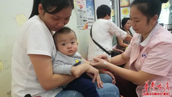 小儿湿疹的推拿方法