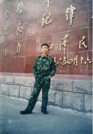 脱下戎装换西装,一名退伍军人的创业故事