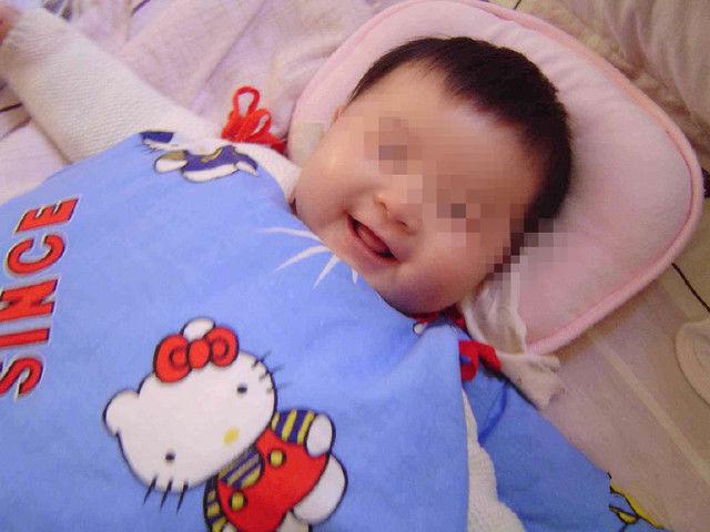 宝宝秋天爱踢被子怎么办