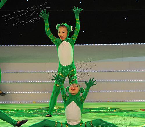 六一幼儿园儿童小青蛙演出服青蛙表演服青蛙舞蹈卡通演出服装