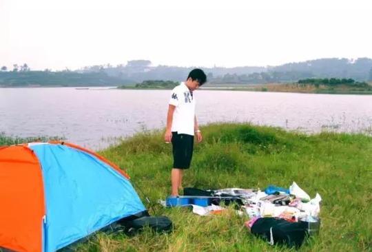 网友:仁寿黑龙滩孤岛露营!爽