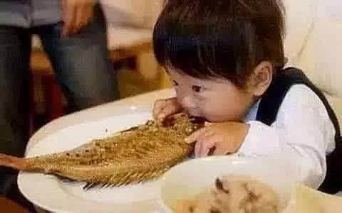 儿童吃什么东西容易卡住喉咙