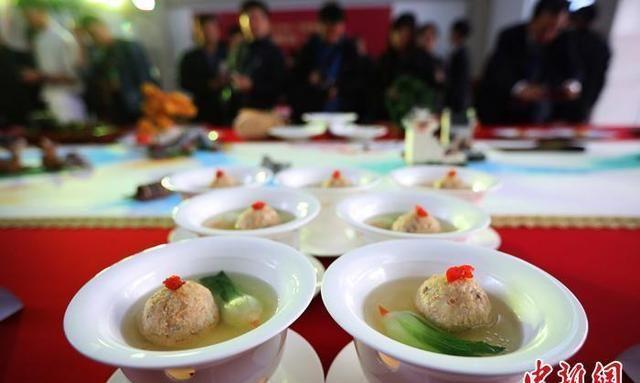 高手可以做什么美食（求高手指点猪大骨汤熬制方法）