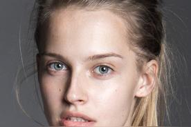 卡罗琳娜&middot;皮萨雷克