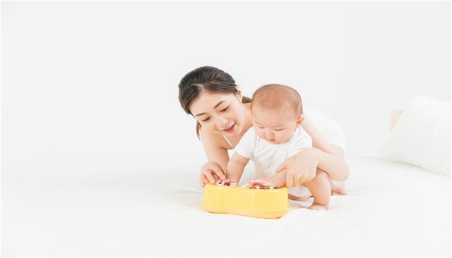 探索实施父母育儿假是什么意思