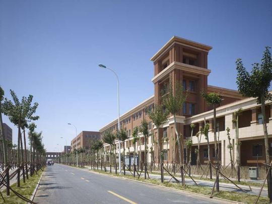 天津中德应用技术大学校园一角