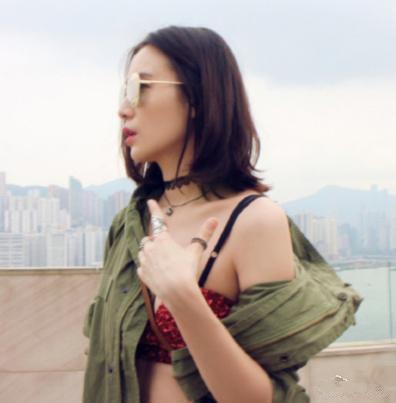 同样露香肩,沈梦晨被吐槽,杨幂柳岩露香肩被膜拜