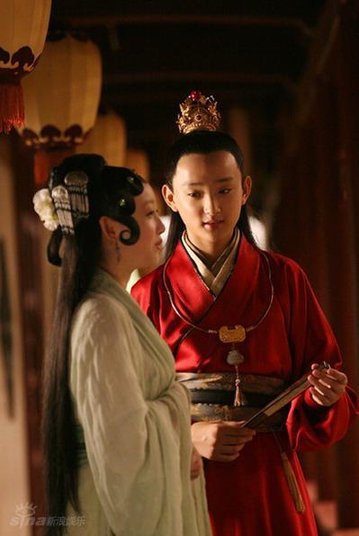 《红楼梦》怡红院露真容小宝黛钗带妆亮相(组图)