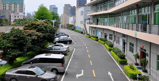 是东莞市首个民营国家级科技企业孵化器及全市首个全国青年创业示范