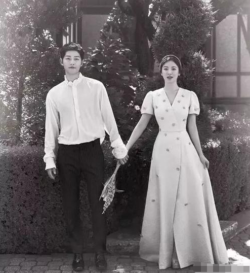 宋慧乔和宋仲基是什么时候结婚的