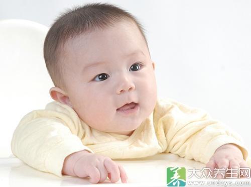 婴儿打嗝不止该怎么办
