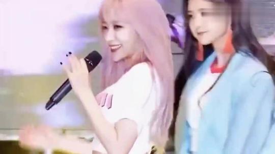 女团直拍王者hani安喜延，这身材简直了，小姐姐这气场也是没谁了!