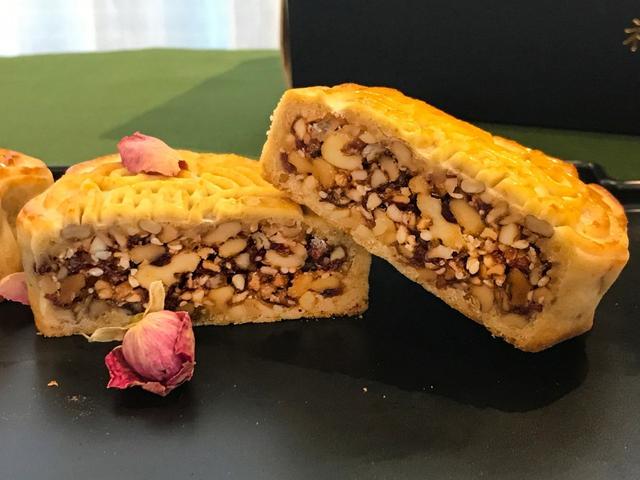 月饼好吃发朋友圈怎么说