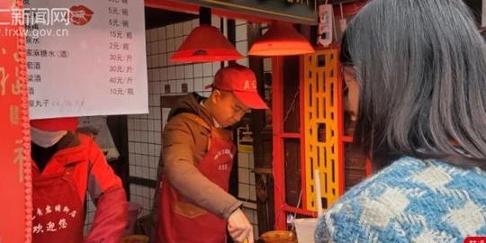 铜仁做什么小生意最好(古城小伙年赚80万的门道)