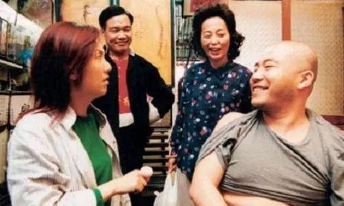 娱乐正文《干柴烈火》黄伟文曾说,"只要是杨千嬅的电影,就算没有