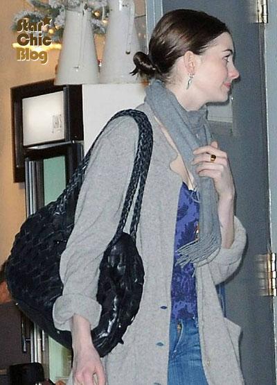 冬天怎么给孩子戴围巾