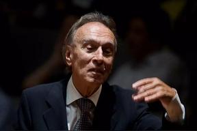 克劳迪奥·阿门多拉