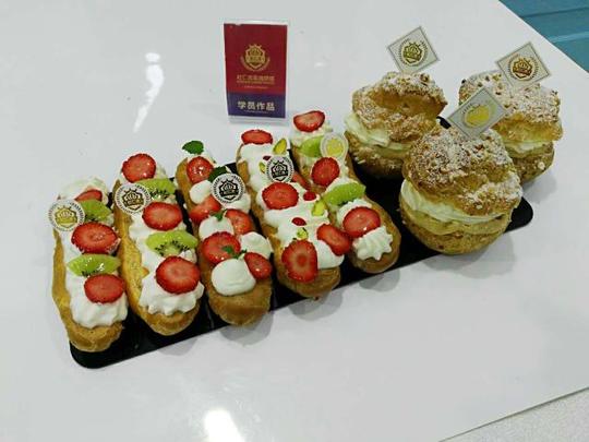 利川烘焙培训多有什么利川开蛋糕店创业培训多少钱