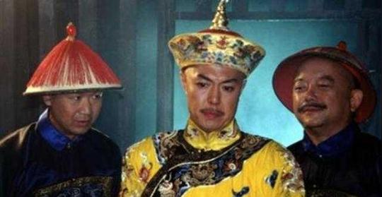 纪晓岚与和珅在剧中明争暗斗纪家后人证实俩人何种关系