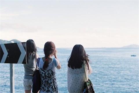 女闺蜜背影图片唯美图片大全2018一个夏天一