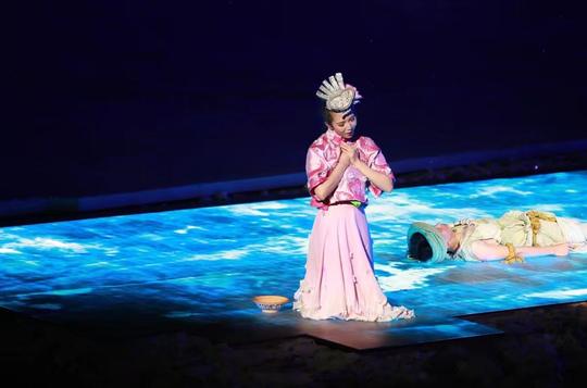 恩施《龙船调》演出