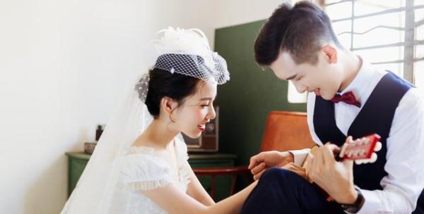 夫妻之间到底谁管钱比较好?