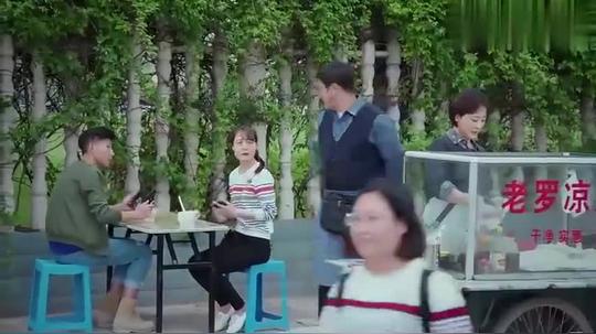 影视:老夫妻凉皮没卖完就得馊，扔了太可惜，农村儿媳想出一妙招