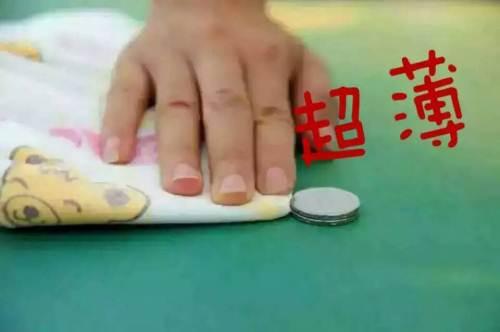 给宝宝用纸尿裤好还是尿布好
