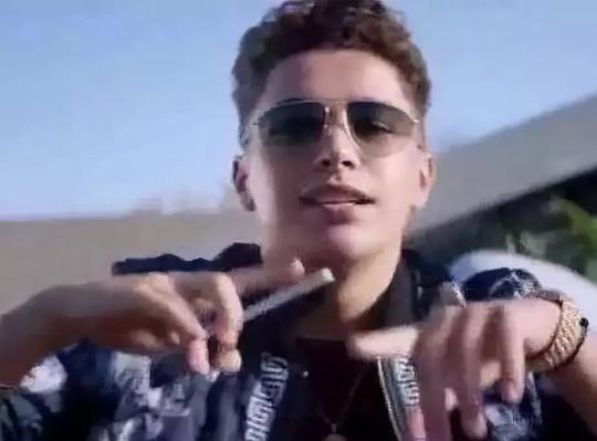 抖音上很火的英文歌曲,sendit,第一次听就入迷!