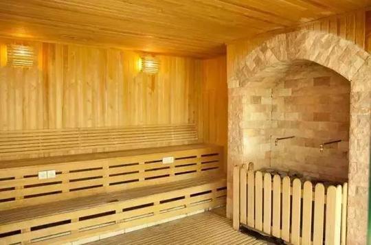水疗桑拿海鲜自助餐,桌球电影健身室,叹足