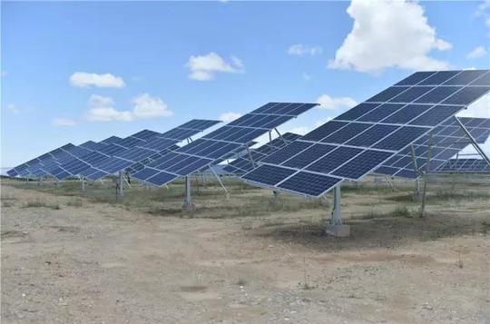 "太阳能光伏发电试验基地"项目通过评审达到国际先进